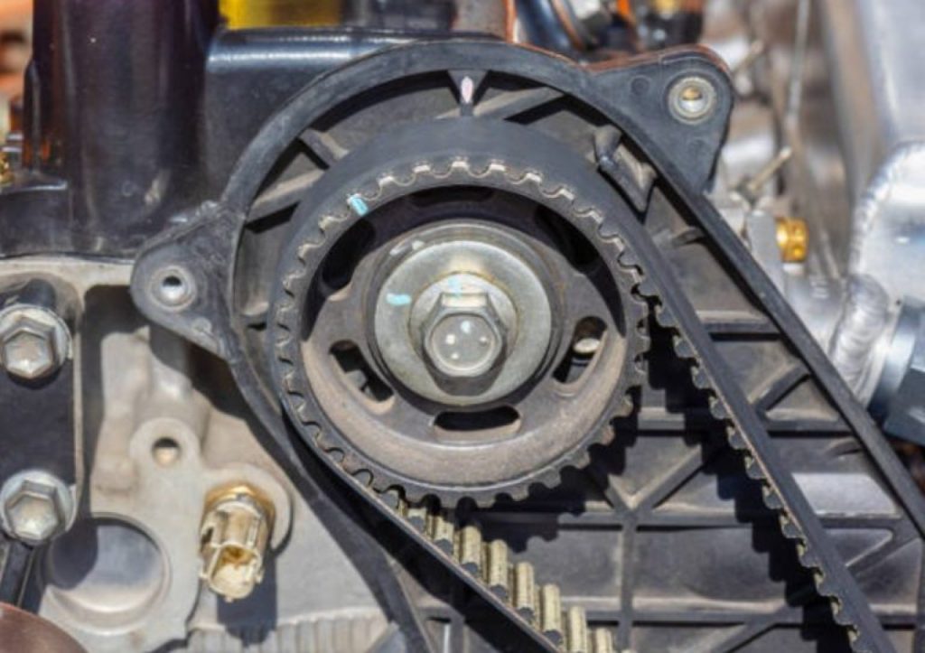 klinasti jermen za avto menjava