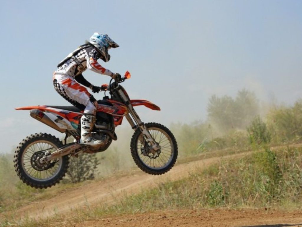 Oprema za motokros za zaščito med vožnjo