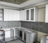 Kuhinjski elementi po kosih